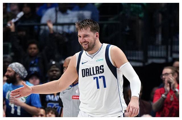 开云官网-东契奇连续十场比赛得分超过锐不可当，独行侠不断突破！的简单介绍-开云官网